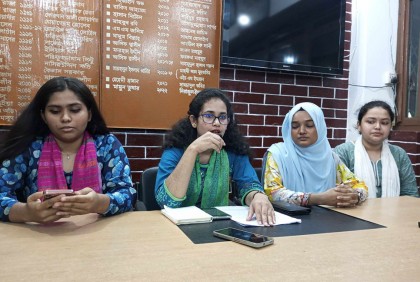 ঢাবিতে আসন সংকট: মৈত্রী হলের ৩০০ শিক্ষার্থীকে স্থানান্তরের দাবি