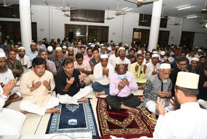 শোক দিবস উপলক্ষে জাতীয় বিশ্ববিদ্যালয়ে দোয়া ও মিলাদ মাহফিল  