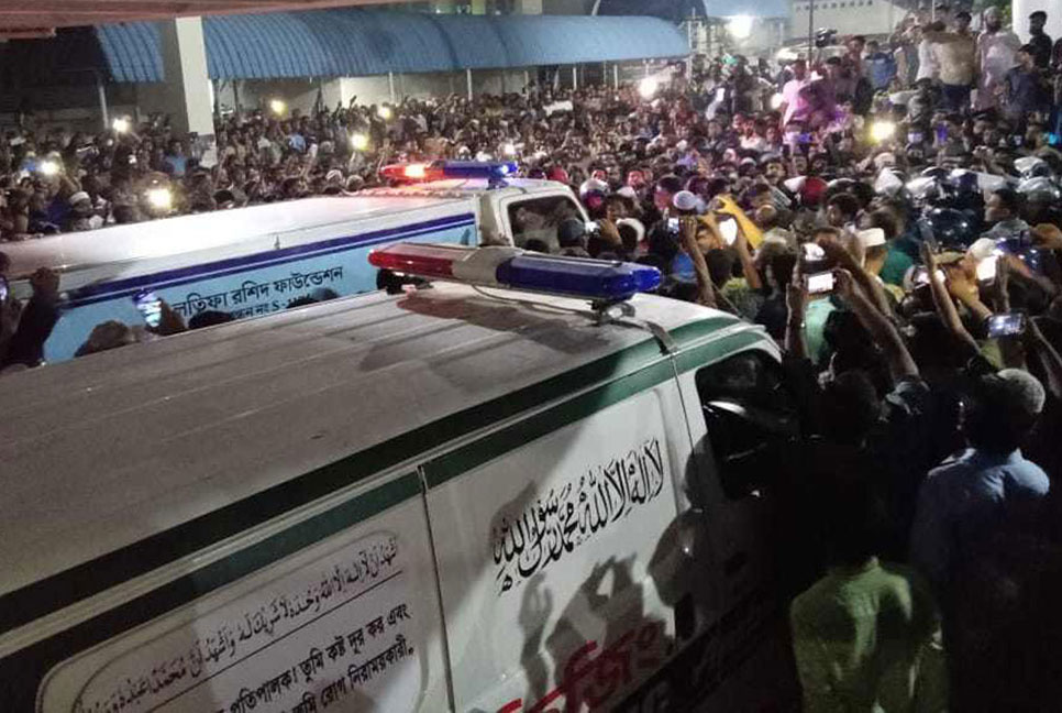 বিএসএমএমইউ থেকে বের করে নেওয়া হলো সাঈদীর মরদেহ