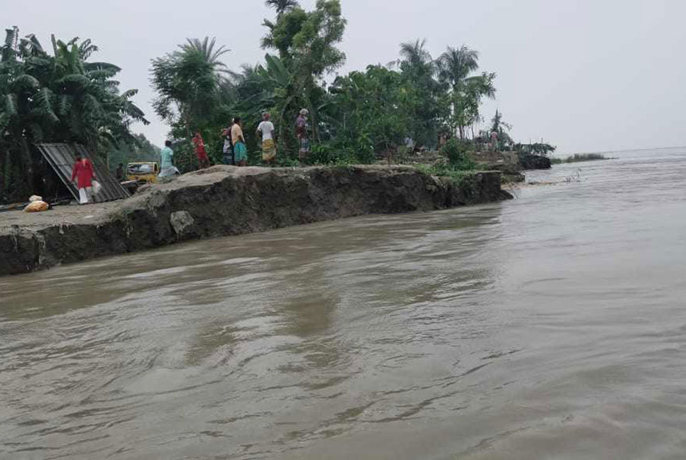 সিরাজগঞ্জে যমুনায় পানির সঙ্গে বাড়ছে ভাঙন