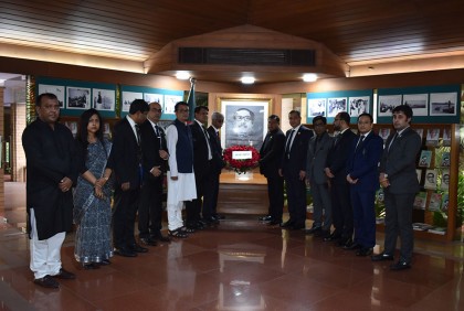 নয়াদিল্লিতে বাংলাদেশ হাইকমিশনে জাতীয় শোক দিবস ও জাতির পিতার ৪৮তম শাহাদৎবার্ষিকী পালিত             

