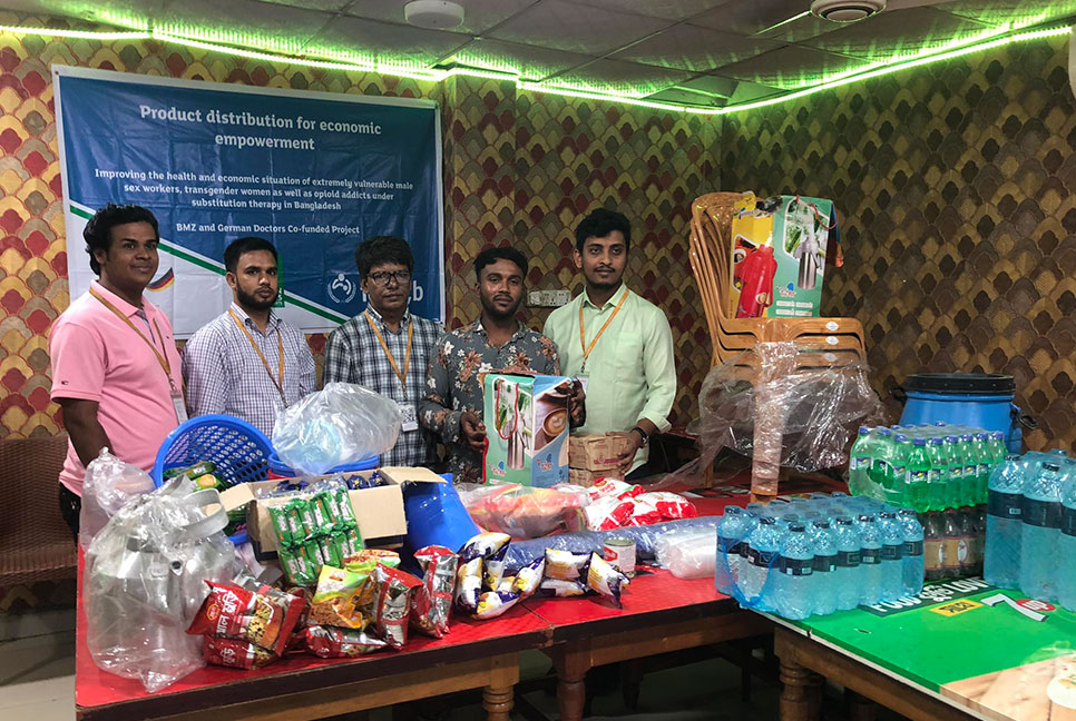 
সিরাজগঞ্জে লিঙ্গ বৈচিত্র্য জনগোষ্ঠীর
মাঝে ব্যবসায়িক উপকরণ বিতরণ