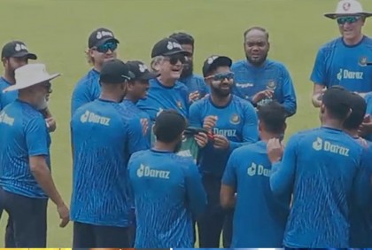 জার্সি দিয়ে মনোবিদ জন্সিকে বিদায় জানাল টাইগাররা
