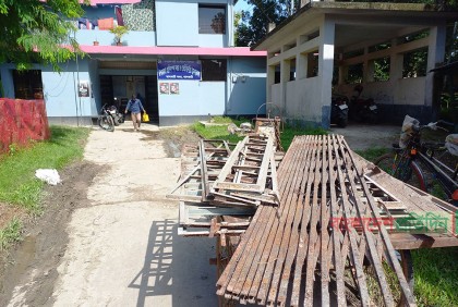 ঝালকাঠি প্রাণী সম্পদ কার্যালয়ের আসবাবপত্র বিক্রির অভিযোগ