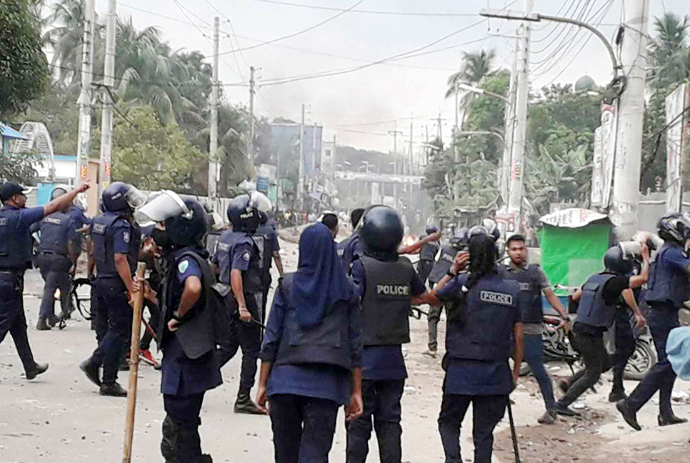 হবিগঞ্জে পুলিশ-বিএনপি সংঘর্ষ, দুই মামলায় আসামি ১২০০