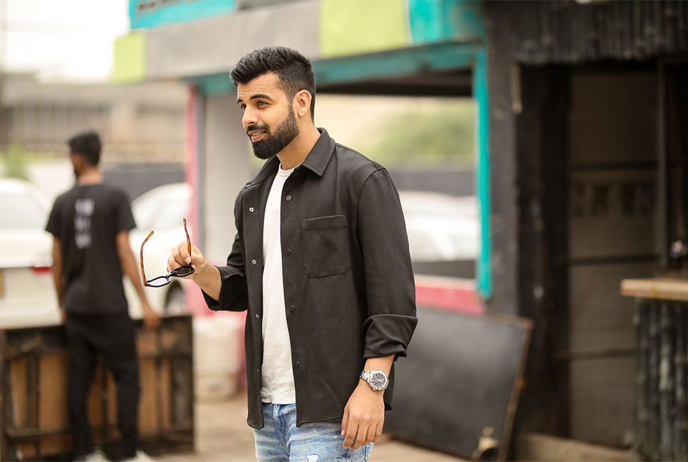 মেসিও তো ইংরেজি বলতে পারে না, আমরা না পারলেই দোষ!