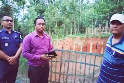 কুলাউড়ায় টিলা কাটার দায়ে ৫০ হাজার টাকা জরিমানা