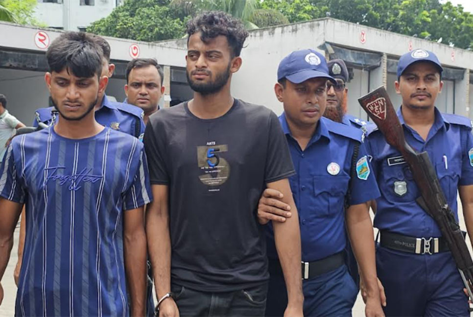 নাটোরে হেরোইনসহ আটক ২