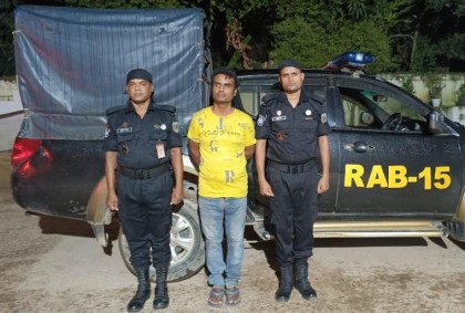 শাহপরীর দ্বীপে ৭০ হাজার ইয়াবাসহ আটক ১ 