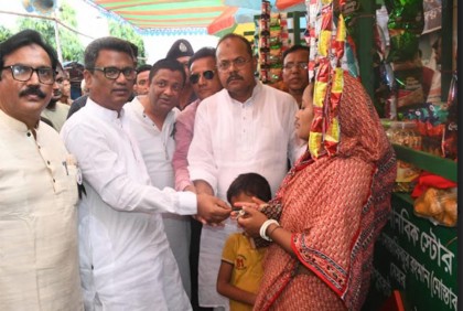 প্রতিবন্ধীদের স্বনির্ভর করতে মেয়রের ব্যতিক্রমী উদ্যোগ