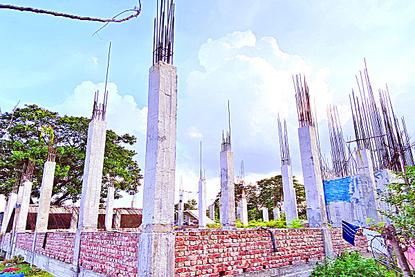 পাঁচ বছরেও কাজ শেষ হয়নি ভালুকা মডেল মসজিদ ও সাংস্কৃতিক কেন্দ্রের