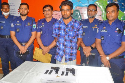 বগুড়ায় পিস্তলসহ যুবক গ্রেফতার