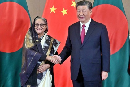 শেখ হাসিনা-শি জিনপিং দ্বিপাক্ষিক বৈঠক অনুষ্ঠিত

