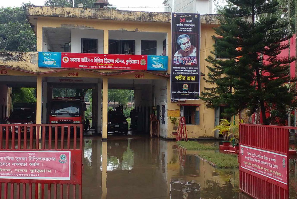 কুড়িগ্রামে ভারী বৃষ্টিতে বাড়ছে নদ-নদীর পানি