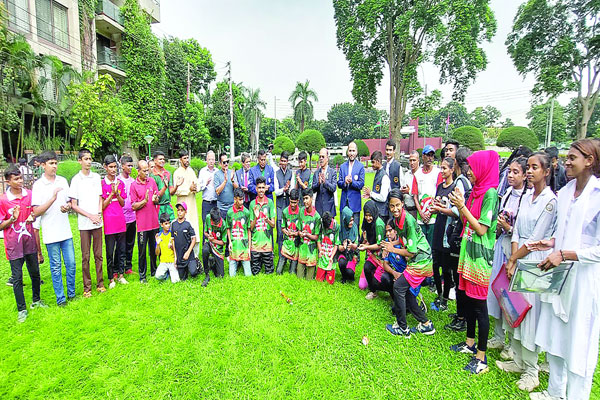 এশিয়ার সেরা আরাফাতকে সংবর্ধনা