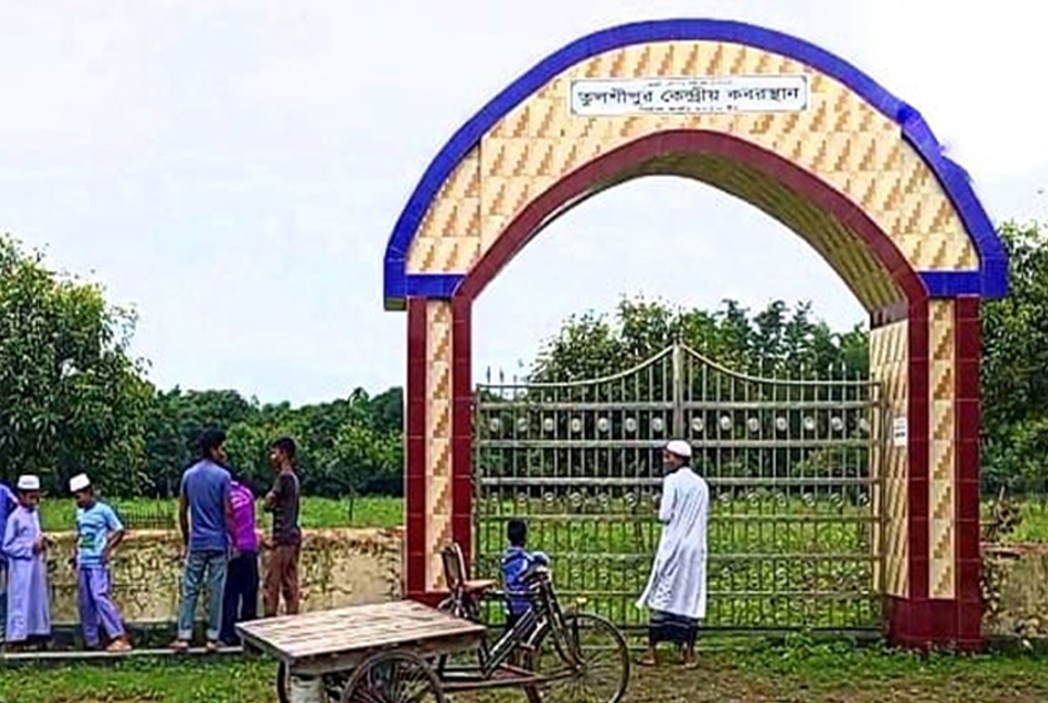 দিনাজপুরে আবারও কবরস্থান থেকে কঙ্কাল উধাও