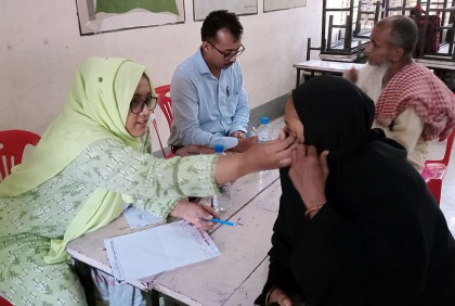মাগুরায় ফ্রি মেডিকেল ক্যাম্প