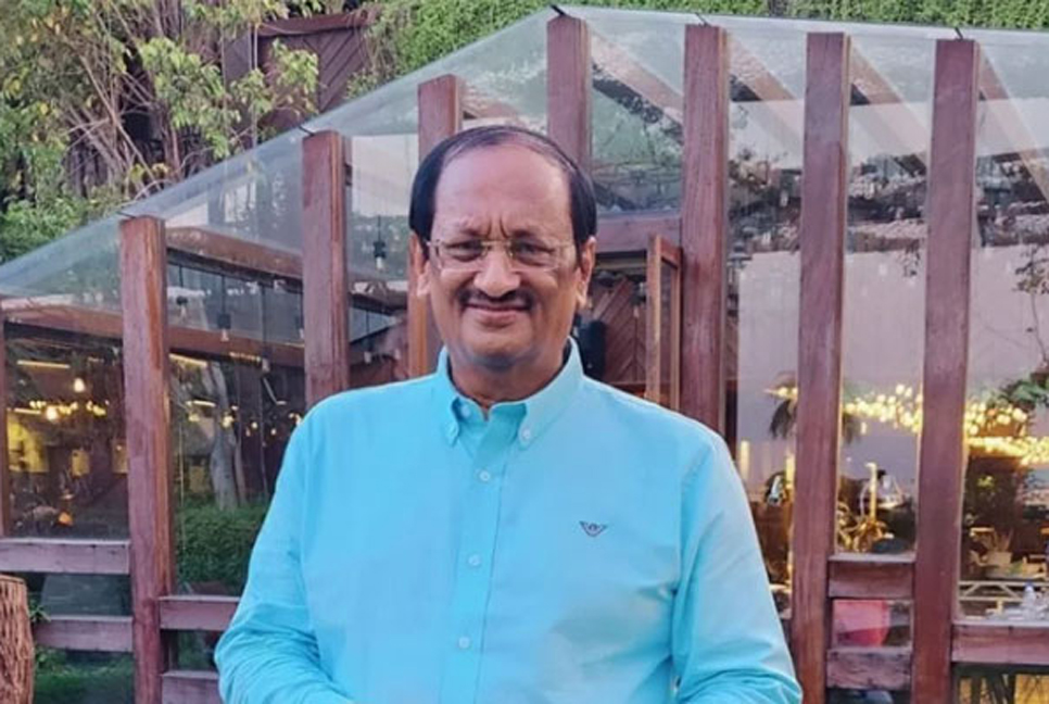 মুশতাককে আইডিয়াল স্কুলে না যাওয়ার আদেশ প্রকাশ

