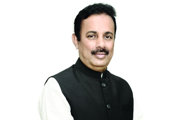 জমে থাকা পানি সড়কের শত্রু