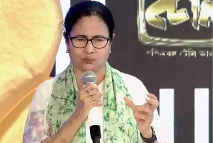 সেরা গীতিকার-সুরকারের পুরস্কার পেয়েও গ্রহণ করলেন না মমতা 

