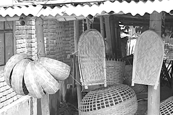 বিলুপ্তির পথে বাঁশশিল্প