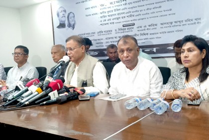 ‘চিকিৎসা নাকি ষড়যন্ত্রের উদ্দেশ্যে তিন নেতা সিঙ্গাপুর গেলেন, প্রশ্ন অনেকের’

