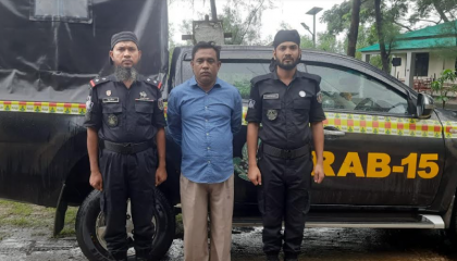 টেকনাফে র‌্যাবের অভিযানে ইয়াবাসহ আটক ১