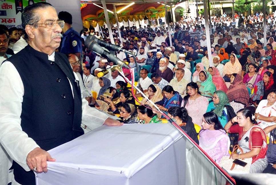 ‘স্বাধীনতাবিরোধীরা ক্ষমতায় গেলে দেশের উন্নয়ন ব্যাহত হবে’