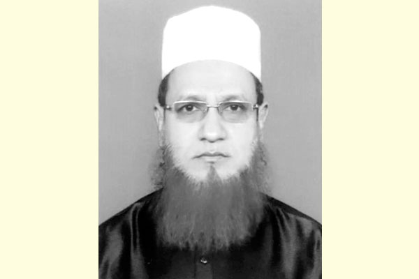 বন্যার্তদের পাশে দাঁড়াতে হবে