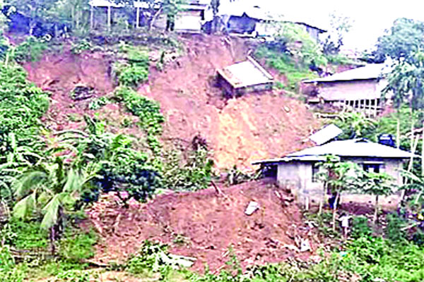 নালা ড্রেন যেন মৃত্যুফাঁদ
