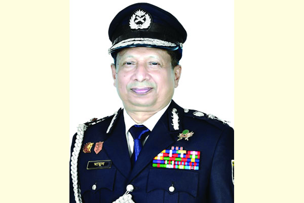 পুলিশের ভূমিকা প্রশংসিত
