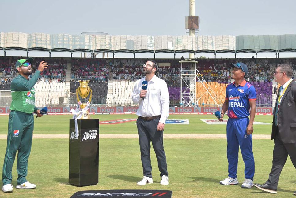 নেপালের বিপক্ষে ব্যাটিংয়ে পাকিস্তান