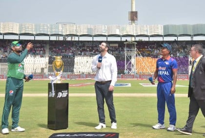 নেপালের বিপক্ষে ব্যাটিংয়ে পাকিস্তান
