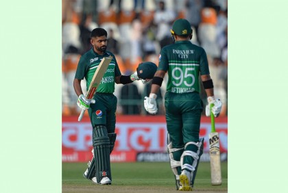 বাবর-ইফতিখারের সেঞ্চুরিতে বড় সংগ্রহ পাকিস্তানের