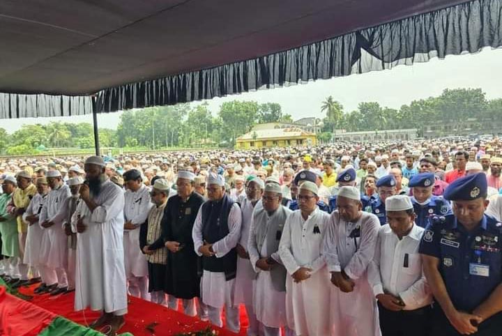 শ্রদ্ধা ভালোবাসায় এমপি আব্দুল কুদ্দুসকে শেষ বিদায়