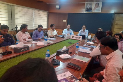 বাগেরহাটের উপকূলীয় জনপদে
সুপেয় পানির নিশ্চয়তার দাবি