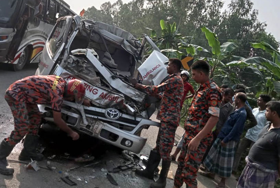 নানির লাশ বাড়িতে নেওয়ার পথে সড়ক দুর্ঘটনায় প্রাণ গেল নাতির 