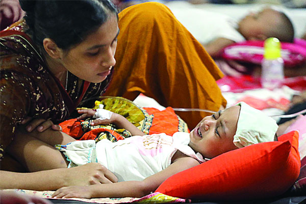 ডেঙ্গুতে আরও ১৭ মৃত্যু