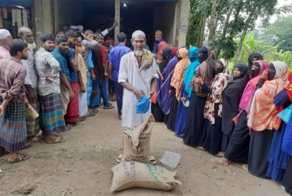 নোয়াখালীতে চাল চুরির চেষ্টা, গ্রেফতার ২