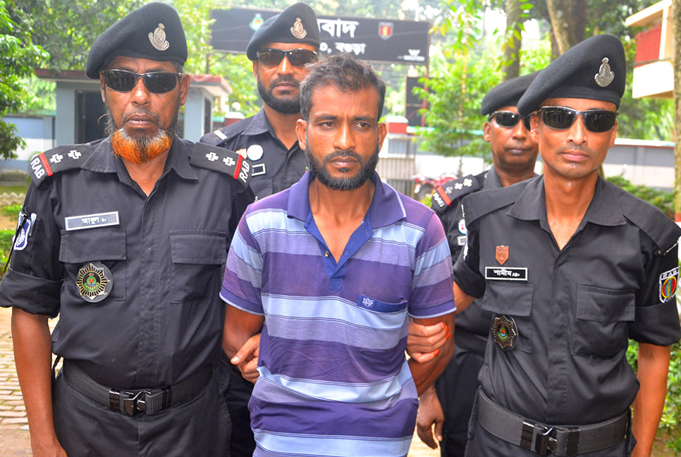 বগুড়ায় হত্যা মামলার আসামি গ্রেফতার