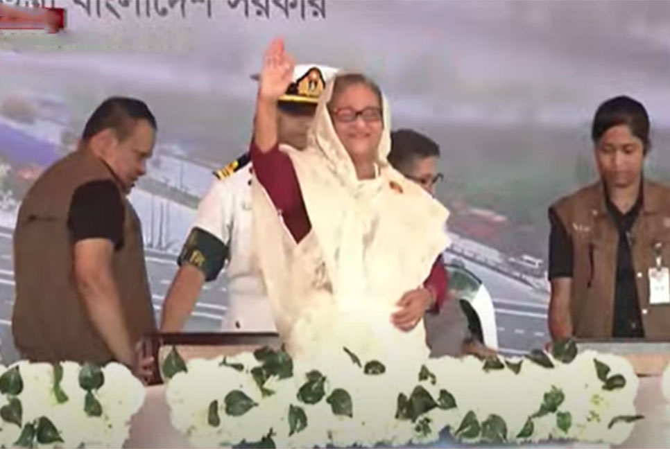 সুধী সমাবেশে যোগ দিয়েছেন প্রধানমন্ত্রী