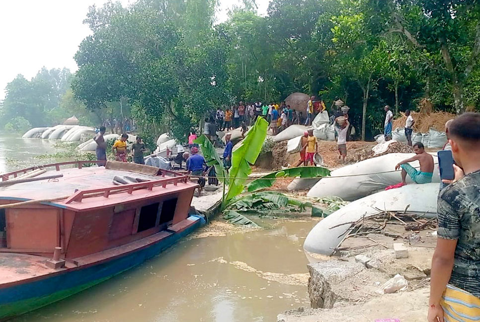 বগুড়ায় বন্যায় আরও ৩০ বসতবাড়ী বিলীন