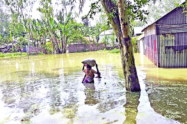 পাহাড়ি ঢলে প্লাবিত নতুন এলাকা, ভাঙছে নদী