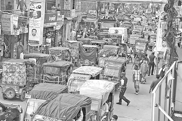 অটোর রাজত্বে যানজট সড়কে