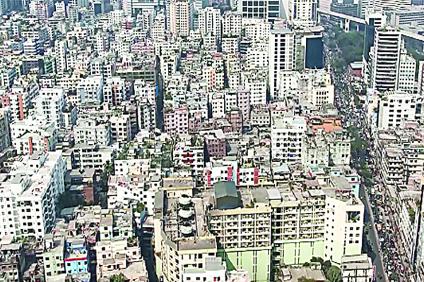 ঝুঁকিপূর্ণ ভবন সরাচ্ছেন না মালিকরা