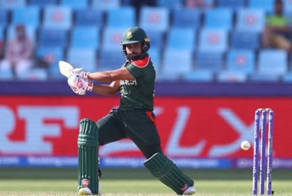 বাংলাদেশ দলে তিন পরিবর্তন, অভিষেক শামীমের 