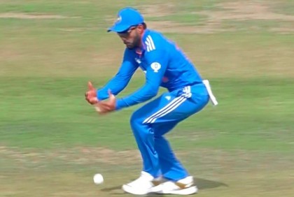 পাঁচ ওভারেই তিনটি ক্যাচ ছাড়ল রোহিত-কোহলিরা!