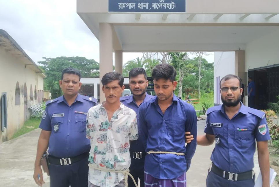 রামপালে পলাতক দুই আসামি গ্রেফতার