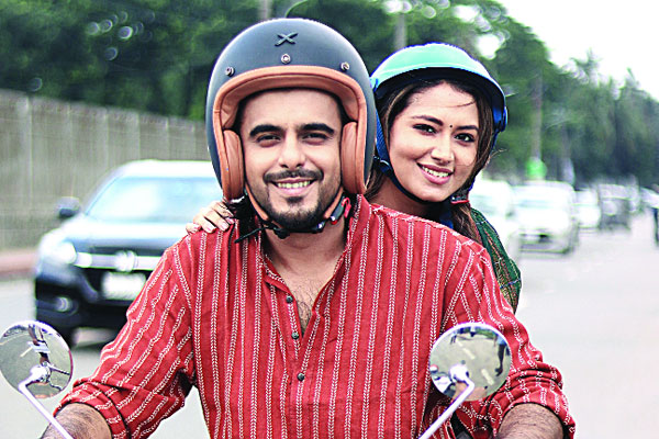 প্রথমবার সিয়াম-ফারিণ জুটি