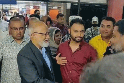 দুই মাস চিকিৎসা শেষে দেশে ফিরলেন খন্দকার মোশাররফ